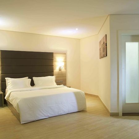 Scarlet Lodge Лаґос Екстер'єр фото