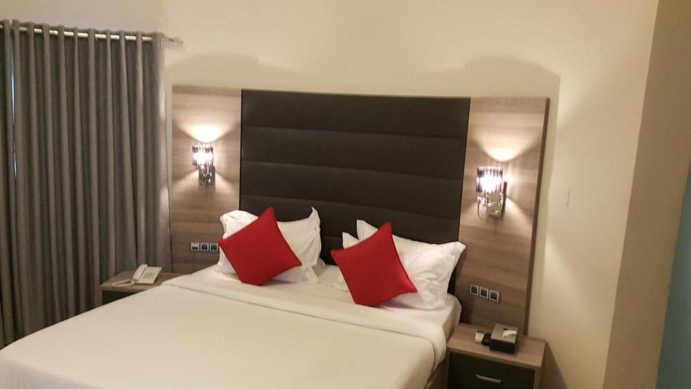 Scarlet Lodge Лаґос Екстер'єр фото