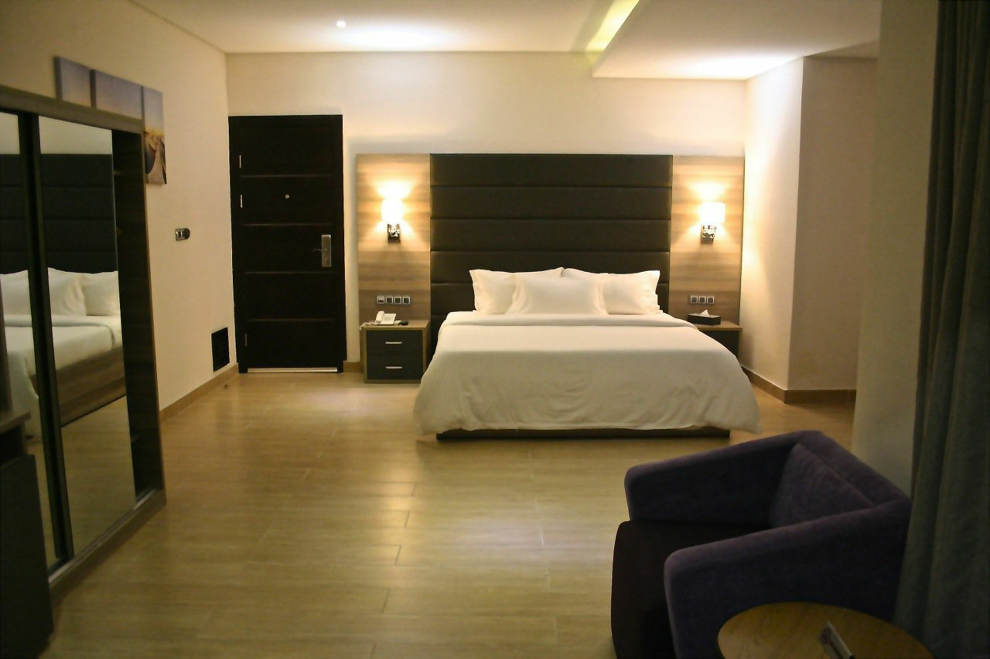 Scarlet Lodge Лаґос Екстер'єр фото
